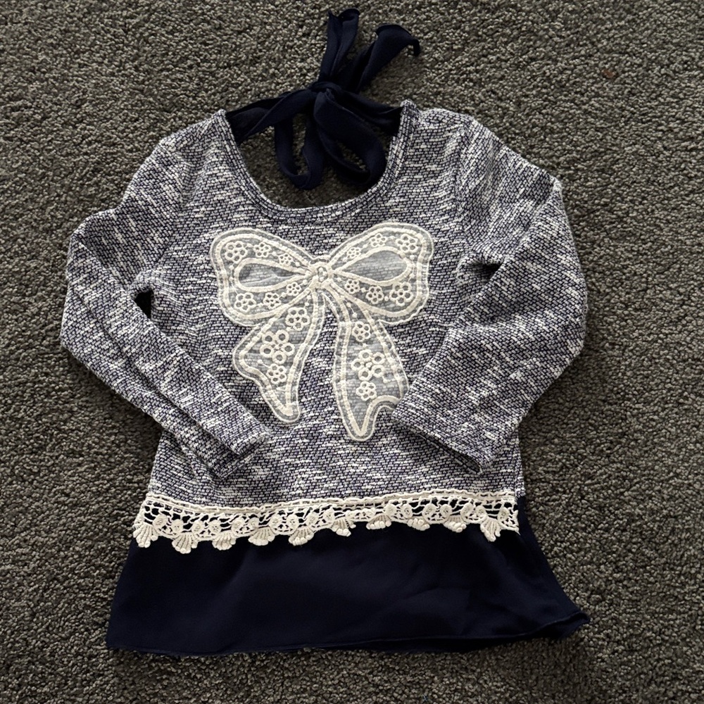 Lily Bleu Navy and White Knit Top